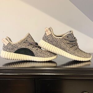 Adidas Yeezy 350v1 Turtle Dove